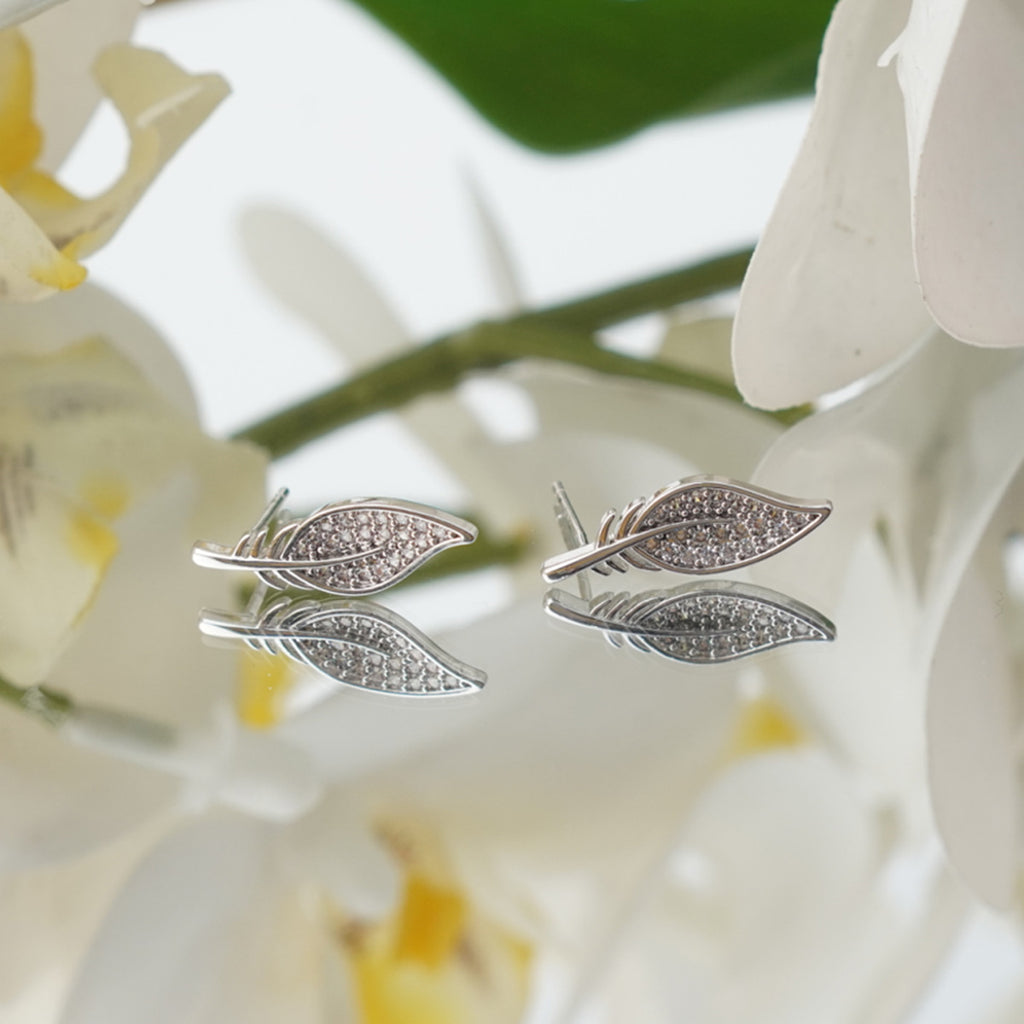 【Stud Earrings】Zircon Inlaid Feather Stud Earrings, Light & Sparkly, Ideal for Women Loving Natural Style Accessories