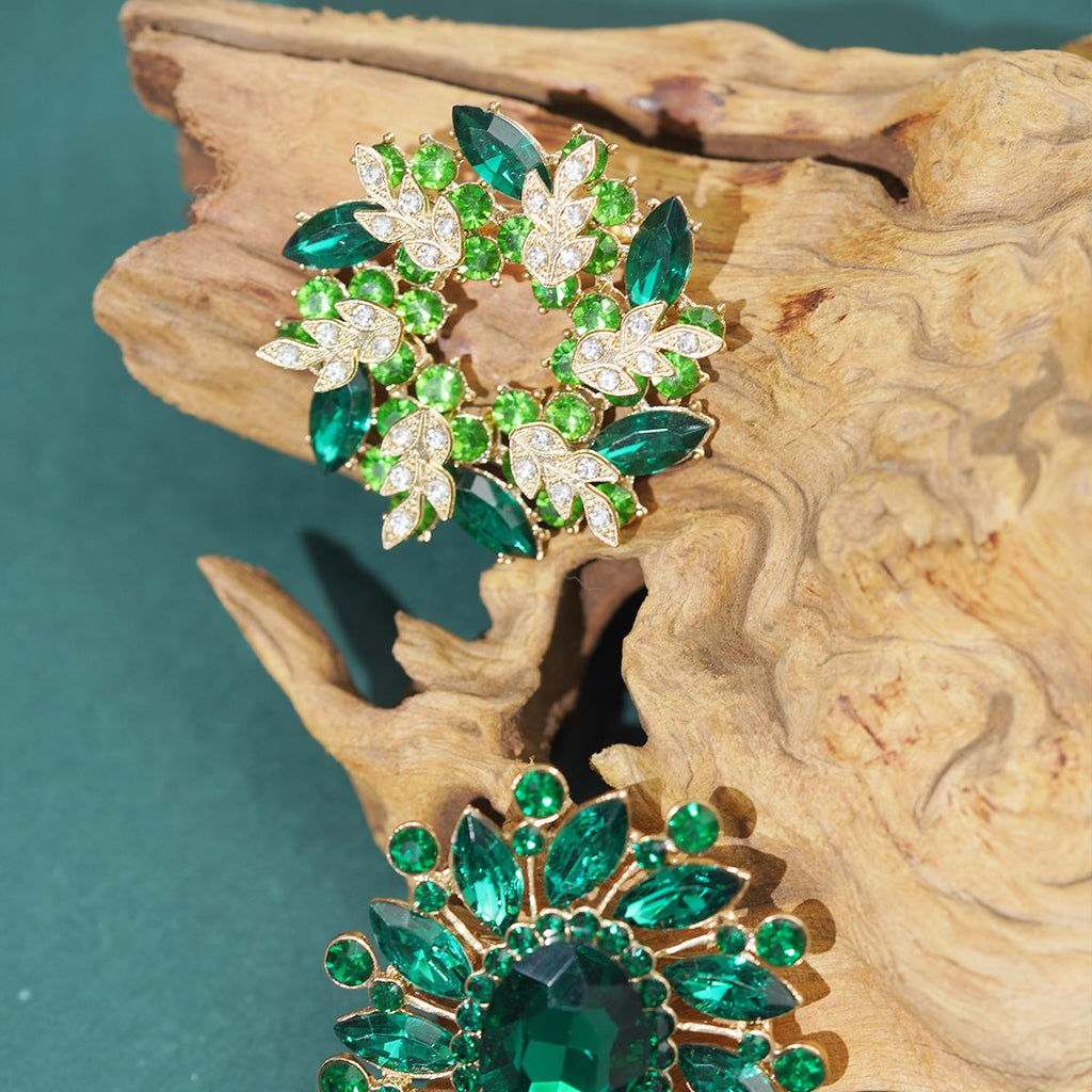 Elegant Floral Crystal Brooch - Green Rhinestone Leaf Design for Formal Occasions, Women's Fashion Accessory