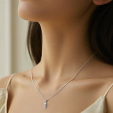 Load image into Gallery viewer, 【Pendant Necklace】Silver-Made Pea Pod Shape Natural Freshwater Pearl Pendant Necklace, Delicate Jewelry for Women, Natural Love