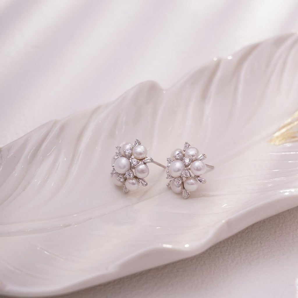 【Stud Earring】New Fashion Natural Pearl Earring with Silver Post, Classic Earring for Women,Shining Accessory for Daily Wear