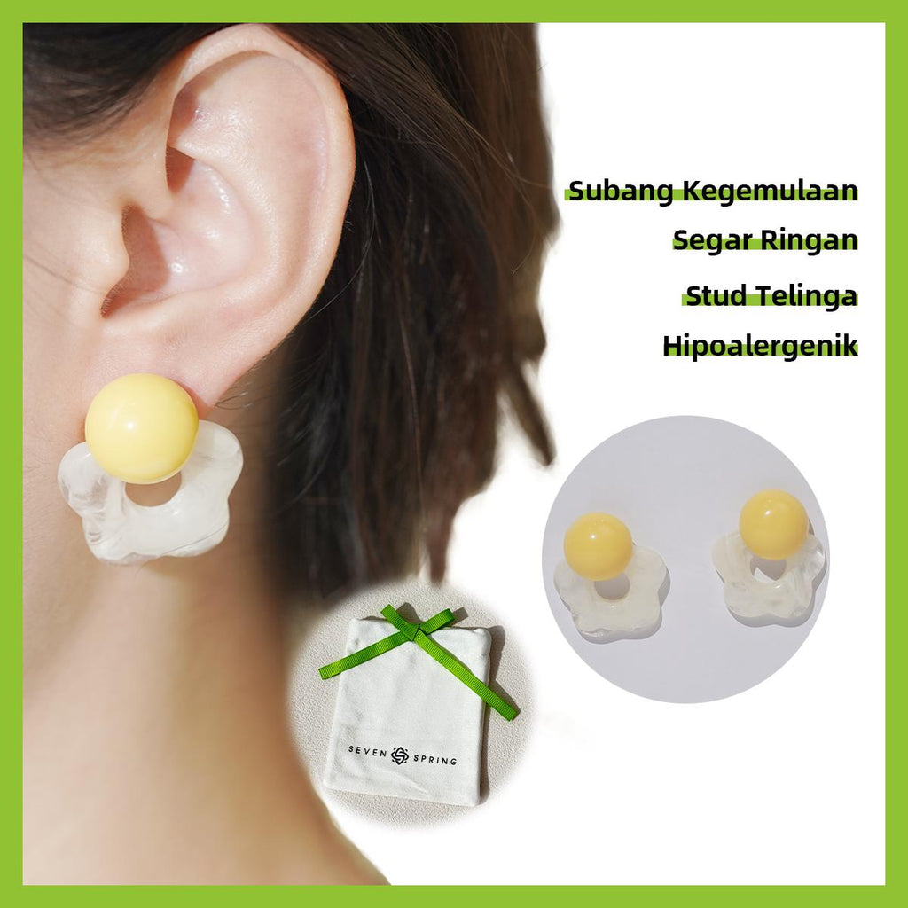 Anting-anting Stud, Bunga Kerawang Resin Biru / Kuning, Hadiah Manis untuk Kanak-kanak Perempuan, Sesuai untuk Pakaian Harian