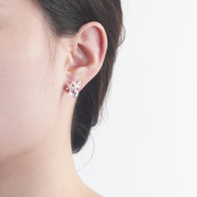 Laden Sie das Bild in den Galerie-Viewer, Subang Stud, Kristal Merah Jambu / Ungu, Rekaan Rama-rama dan Bunga Perak, Manis dan Halus, Untuk Wanita Elegan cute  earrings