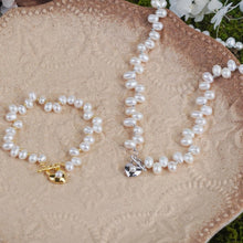 Load image into Gallery viewer, Gold-Plated Silver &amp; Freshwater Pearl Bracelet - Elegant Everyday Jewelry with Heart Charm for Women