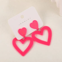 Laden Sie das Bild in den Galerie-Viewer, Romantic Pink Heart Stud Earring for Women Girls Cute Love Hollow Gangle Earrings Set Personality Jewelry New Fashion Gifts