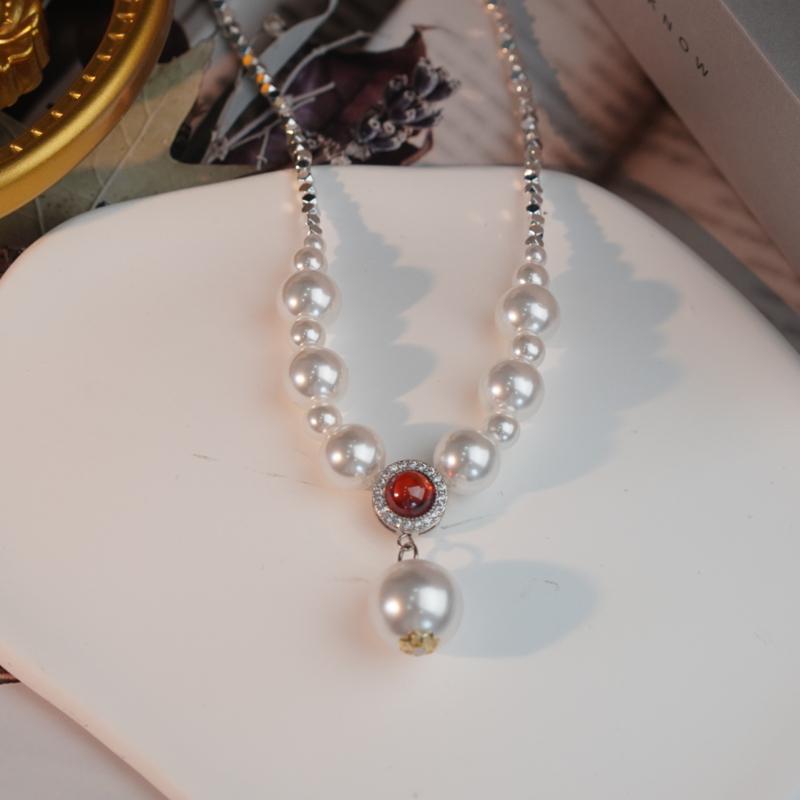【Pendant Necklace】 Silver-Tone Copper Chain with Red Zircon & Graduated Pearls - Layered Pendant Necklace for Women, Minimalist Elegant Jewelry