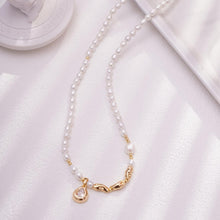 Load image into Gallery viewer, 【Necklace】Bright Copper Chain Natural Freshwater Pearl Beaded Necklace with Classic Pendant Accent, Elegant Necklace for Women
