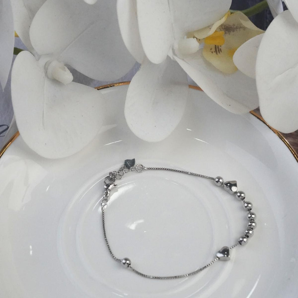 【Bracelet】Minimalist Chic Square Bead Bracelet with Heart & Disc Charms, Trendy Daily Jewelry for ladies