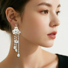 Load image into Gallery viewer, 【Drop Earrings】Resin White Flower Pearl Tassel Earrings, Romantic Elegant Style for Fashion Loving Women