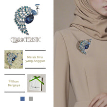 Laden Sie das Bild in den Galerie-Viewer, Kerongsang Merak, Gaya Regal, Diperbuat daripada Aloi dengan Zirkon Biru, Pesona Diraja, Sesuai untuk Wanita Elegan pin  brooch
