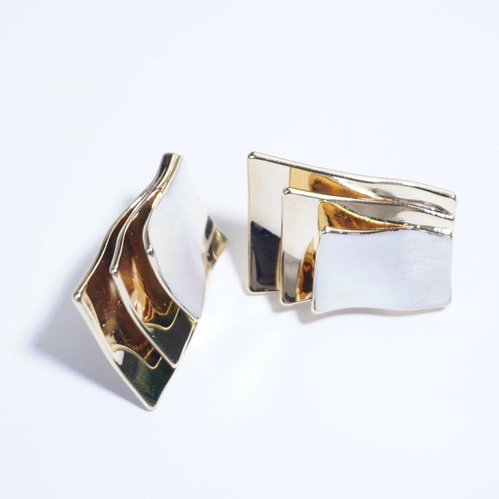 【Stud Earrings】Colden & Pearl White Layered Geometric Earrings, Modern Chic Style, Trendy for Young Women