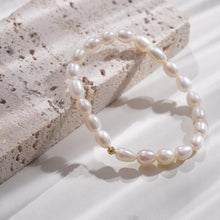 Load image into Gallery viewer, 【Bracelet】Natural Freshwater Pearl Bracelet, Elegant Design for Women, Highlights the Understated Elegance