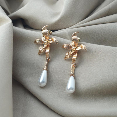 【Drop Earrings】Rose Gold Floral Earrings with Teardrop Pearls, Retro - Elegant & Charming for Ladies