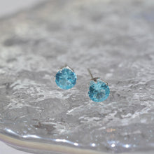 Load image into Gallery viewer, 【Stud Earrings】Alloy Zirconia Multi-Color Minimalist Stud Earrings Elegant Sparkle for Women