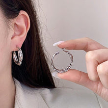 Load image into Gallery viewer, 【Earrings】Twisted Gold-Tone Hoop Jewelry – Interlocking Alloy Design for Daily &amp; Formal Wear