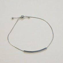 Load image into Gallery viewer, 【Bracelet】Silver Alloy Bracelet with Delicate Twist Chain Adjustable, Minimalist Jewelry for Women