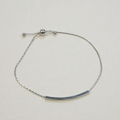 【Bracelet】Silver Alloy Bracelet with Delicate Twist Chain Adjustable, Minimalist Jewelry for Women