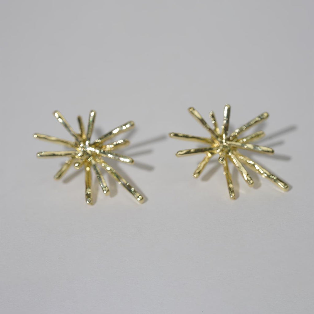 Subang Stud, Bersalut Emas, Subang Motif Bunga Api, Rekaan Elegan Dinamik, Sesuai untuk Dipakai Harian Perak Earrings