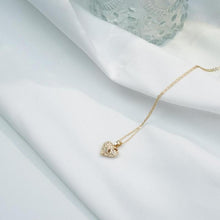 Load image into Gallery viewer, 【Pendant Necklace】  Gold-Plated Heart Pendant Necklace, Delicate Chain Jewelry for Women