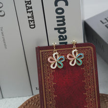 Load image into Gallery viewer, 【Stud Earrings】Color-Gradient Petal Studs with Gold Beads &amp; Chains - Four-Tone Floral &amp; Micro-Link Design - Effortless Spring Fresh