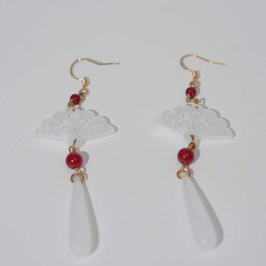 【Drop Earrings】White Resin Hollow Fan with Red Beads & Ivory Drops