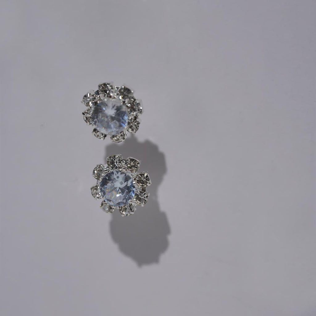 【Stud Earrings】Silver-Tone White Cubic Zirconia Petal Cluster Elegant for Daily Chick