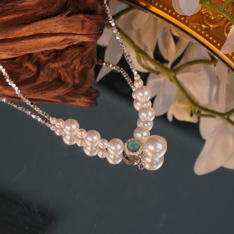 【Pendant Necklace】 Silver-Tone Chain with Blue Zircon & Sized Pearls Drop Pendant Necklace - Minimalist Layered Necklace for Women, Cool-Toned Elegant Jewelry