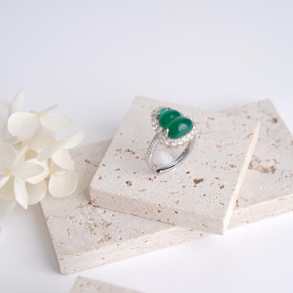 【Ring】Alloy Green Gourd Chrysoprase Zircon Ring  Fashion Gemstone Jewelry  Versatile Daily Wear Elegant Accent of Vitality Fortune & Prosperity Essential Piece for Women's Fashion Enthusiasts