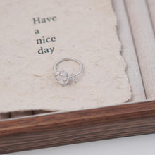 Load image into Gallery viewer, Minimalist Copper Ring with Oval Zircon, Modern Geometric Everyday Accessory for Fashion Women