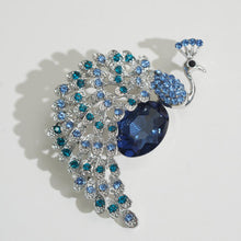 Laden Sie das Bild in den Galerie-Viewer, Kerongsang Merak, Gaya Regal, Diperbuat daripada Aloi dengan Zirkon Biru, Pesona Diraja, Sesuai untuk Wanita Elegan pin  brooch
