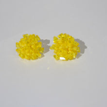 Load image into Gallery viewer, 【Beaded Flower Stud Earrings】Handmade 3D Cluster Earrings (Pink/Blue/Yellow/White),Casual Style
