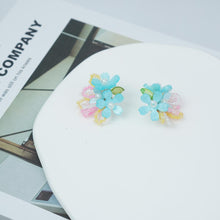 Load image into Gallery viewer, 【Earrings】Resin Floral Earrings Pearl Center &amp; Bead Fringe Lightweight Design for Girls&#39;