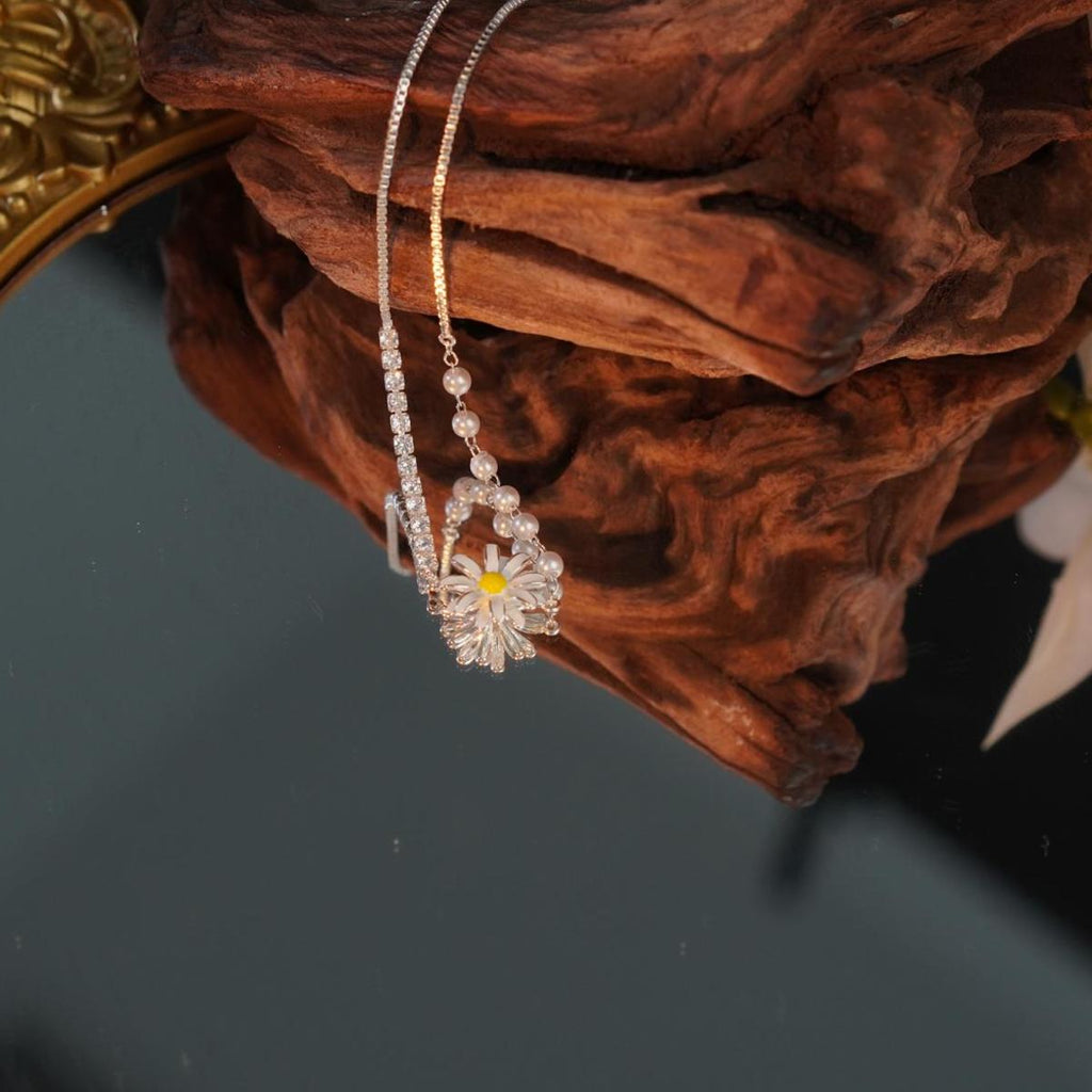 Elegant Daisy Pearl & Zircon Bracelet, Silver-Tone Chain with Adjustable Slider, Dainty Jewelry Gift for Women