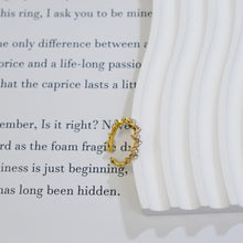 Charger l&#39;image dans la galerie, Cincin Anggur Rama-rama, Halus, Barang Kemas Aloi Emas Zirkon, Gaya Romantik dan Manis, Sesuai untuk Pakaian Harian dan Pesta stainless  steel  ring