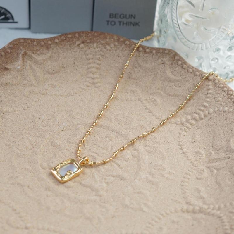 【Pendant Necklace】 Silver-Tone Copper Beaded Chain Pendant Necklace - Clean Layered Jewelry, Natural Elegance for Women