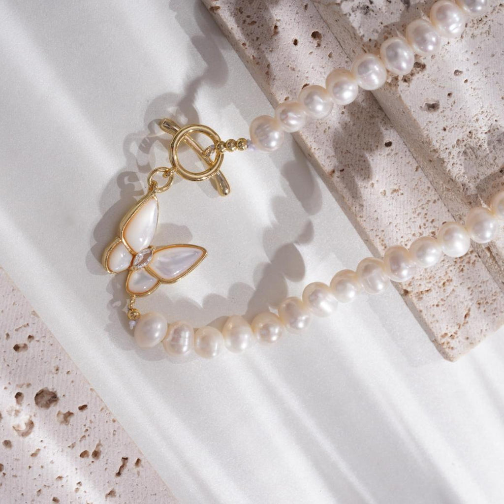 Elegant Natural Freshwater Pearl Necklace - Butterfly Accent - Feminine Charm for Everyday Wear