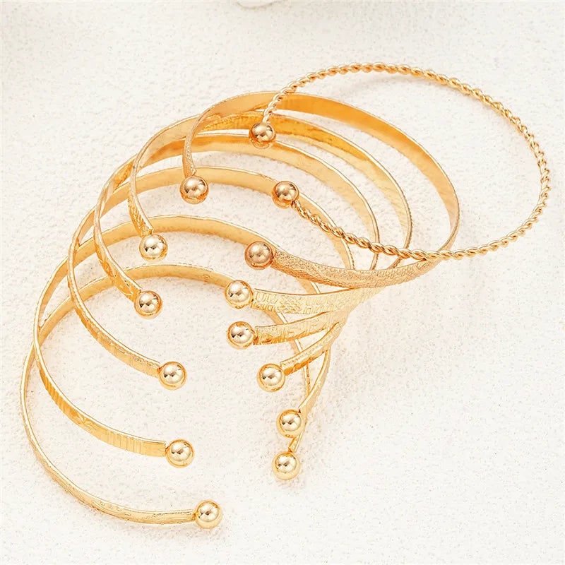 7 Pcs/Set Punk Gold Color Bracelets for Women Streetwear Goth Heart Prints Metal Design Open Bangle Fashion Jewelry Gifts