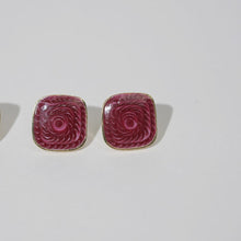 Load image into Gallery viewer, 【Stud Earrings】Gold - Edged Spiral - Textured Earrings (Burgundy/Gray) for Daily Chick