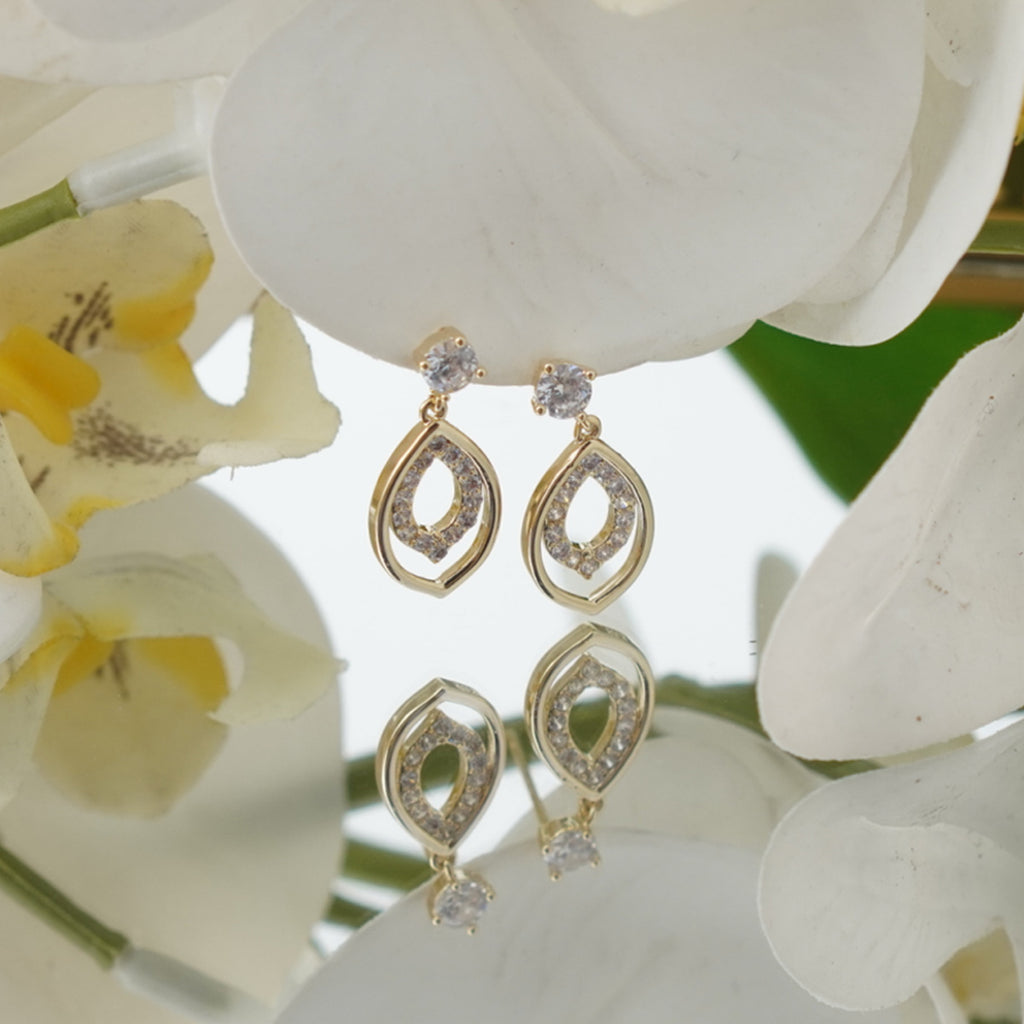 【Drop Earrings】Asymmetric Waterdrop Zircon Earrings, Elegant & Sparkly, Ideal for Women Loving Delicate Details