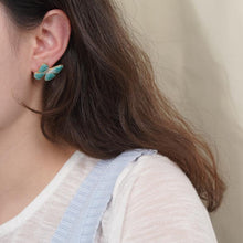Carregar imagem no visualizador da galeria, 【Stud Earrings】Gold-Trimmed Enamel Blue-White Gradient Butterfly Studs, Ink-Wash Texture Dainty Earrings for Women