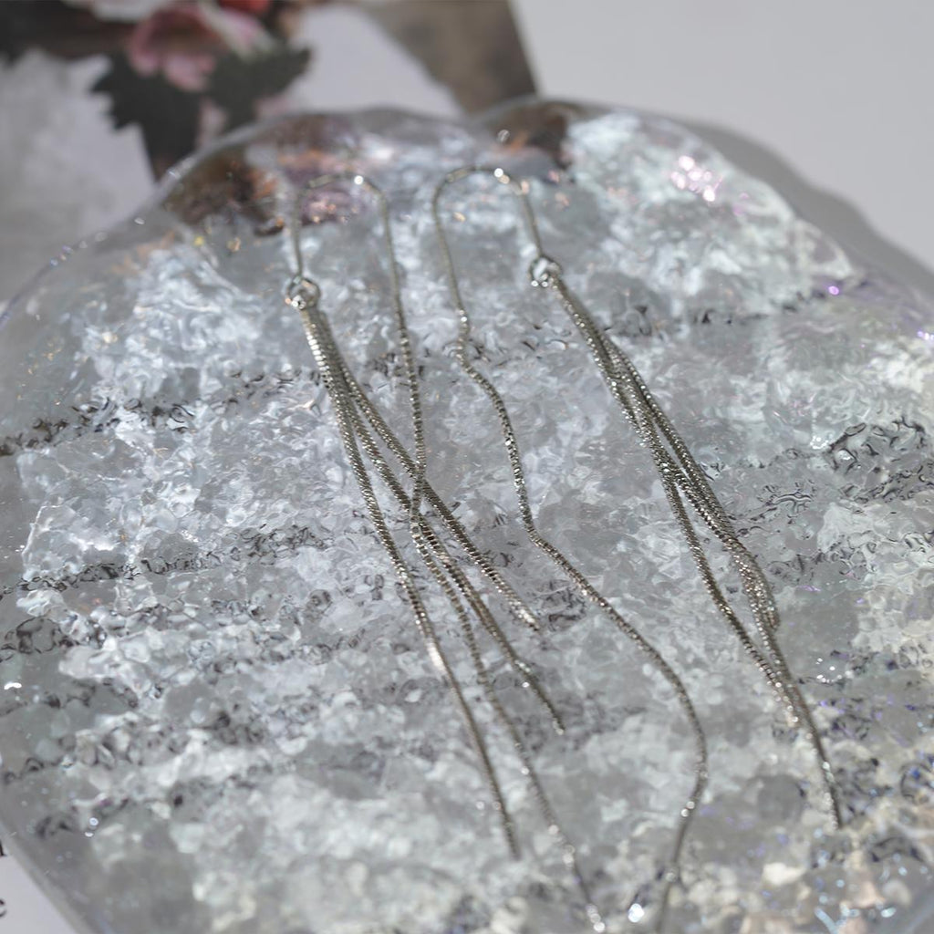 【Hook Earrings】Silver Chain Tassel Dangle Minimalist Elegant for Modern Elegance