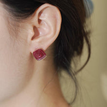 Load image into Gallery viewer, 【Stud Earrings】Gold - Edged Spiral - Textured Earrings (Burgundy/Gray) for Daily Chick