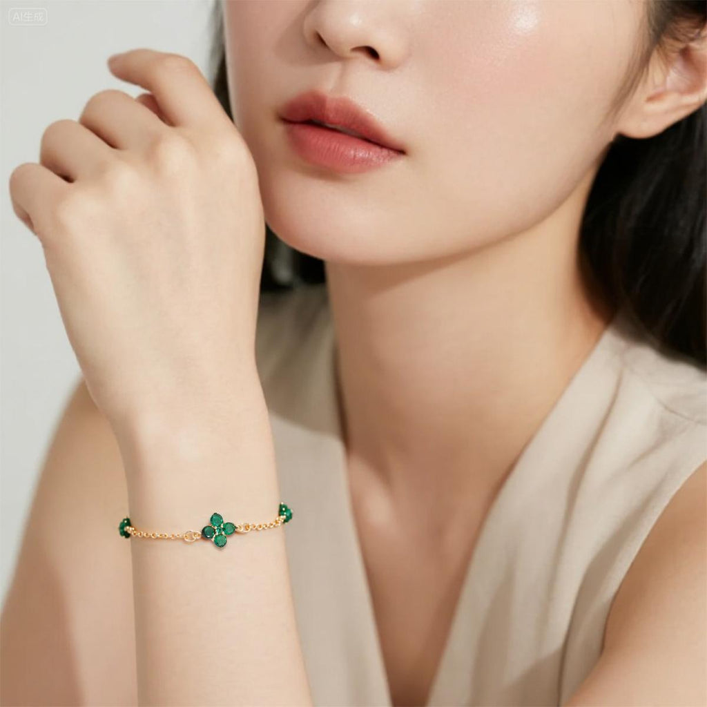 【Bracelet】Gold-Tone Floral Green Cubic Zirconia Bracelet Four Flower Motifs Adjustable Chain Elegant Women's Jewelry
