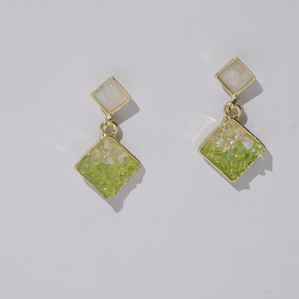 【Stud Earrings】Gold - Edged White & Green Square - Glitter Earrings for Daily Chick