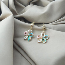 Load image into Gallery viewer, 【Stud Earrings】Color-Gradient Petal Studs with Gold Beads &amp; Chains - Four-Tone Floral &amp; Micro-Link Design - Effortless Spring Fresh