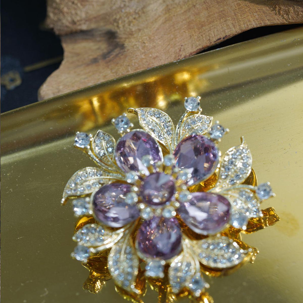 Kerongsang Bunga, Untuk Wanita, dengan Zirkon Ungu dan Daun Berkilauan, Sesuai untuk Acara Elegan pin  brooch