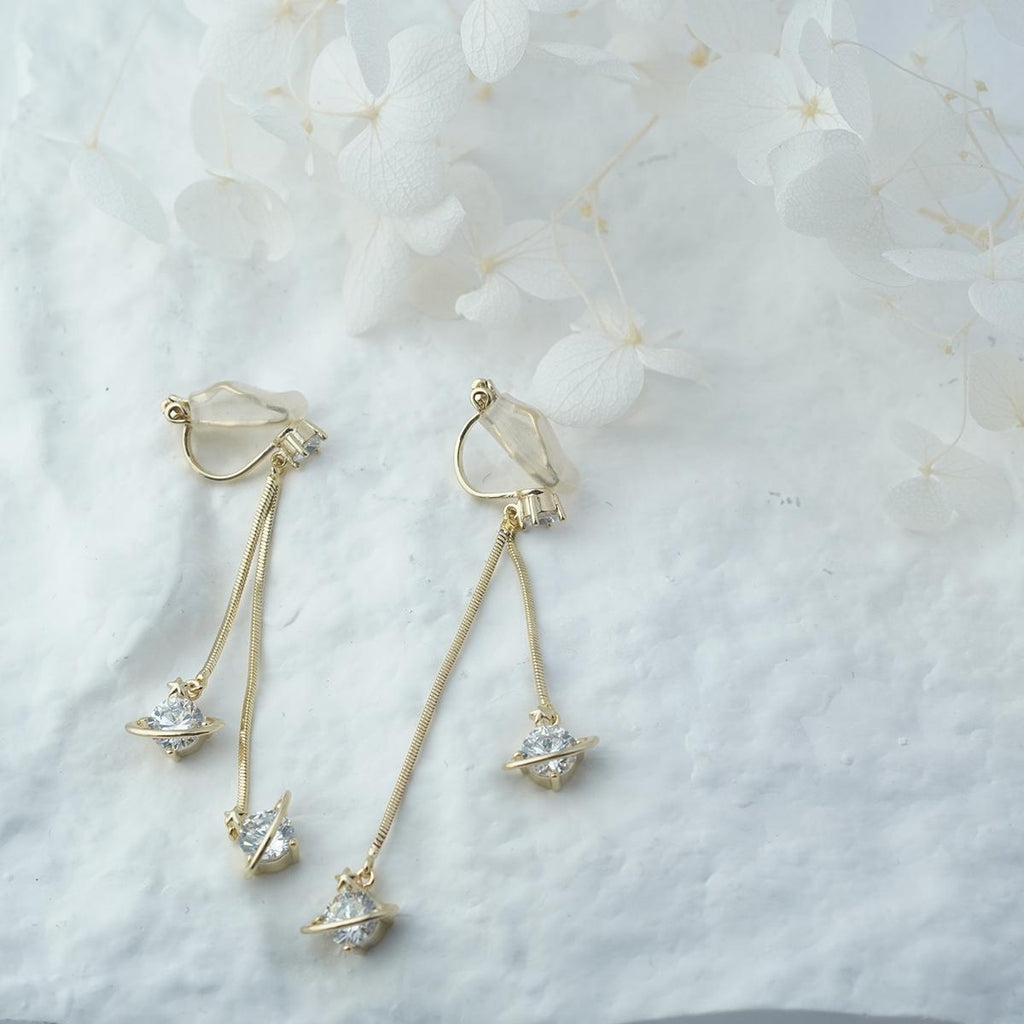【Clip Earrings】Golden Clip Earring with Shining Zircon, Skin-Friendly Earrings for Women, Fashion Accessory for Everyday Wear