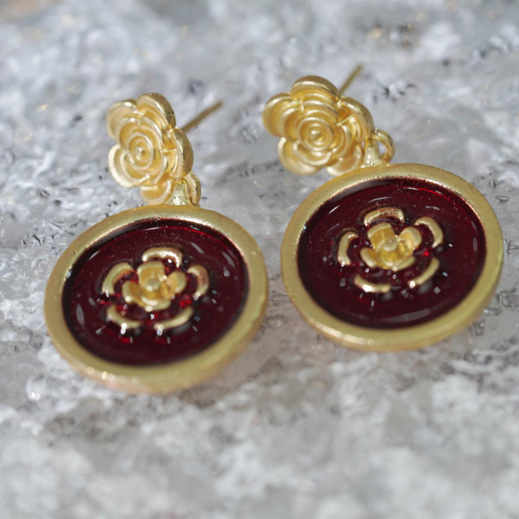 Subang Jatuh, Rekaan Bulat Enamel Bunga Emas dan Merah Wain, Reka Bentuk Bunga Vintaj