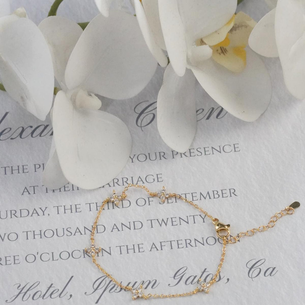 【Bracelet】Elegant Four Leaf Clover Zircon Bracelet, Delicate Daily & Party Accessory for Fashion Women