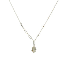 Load image into Gallery viewer, 【Pendant Necklace】 Oval Gemstone Pendant Necklace of Intricate Metalwork, Dual-Texture Chain Jewelry for Women