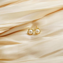Load image into Gallery viewer, 【Stud Earring】Golden Floral Natural Pearl Stud Earring with Silver Post, Classic Jewelry Lightweight Design for Women Everyday Wear